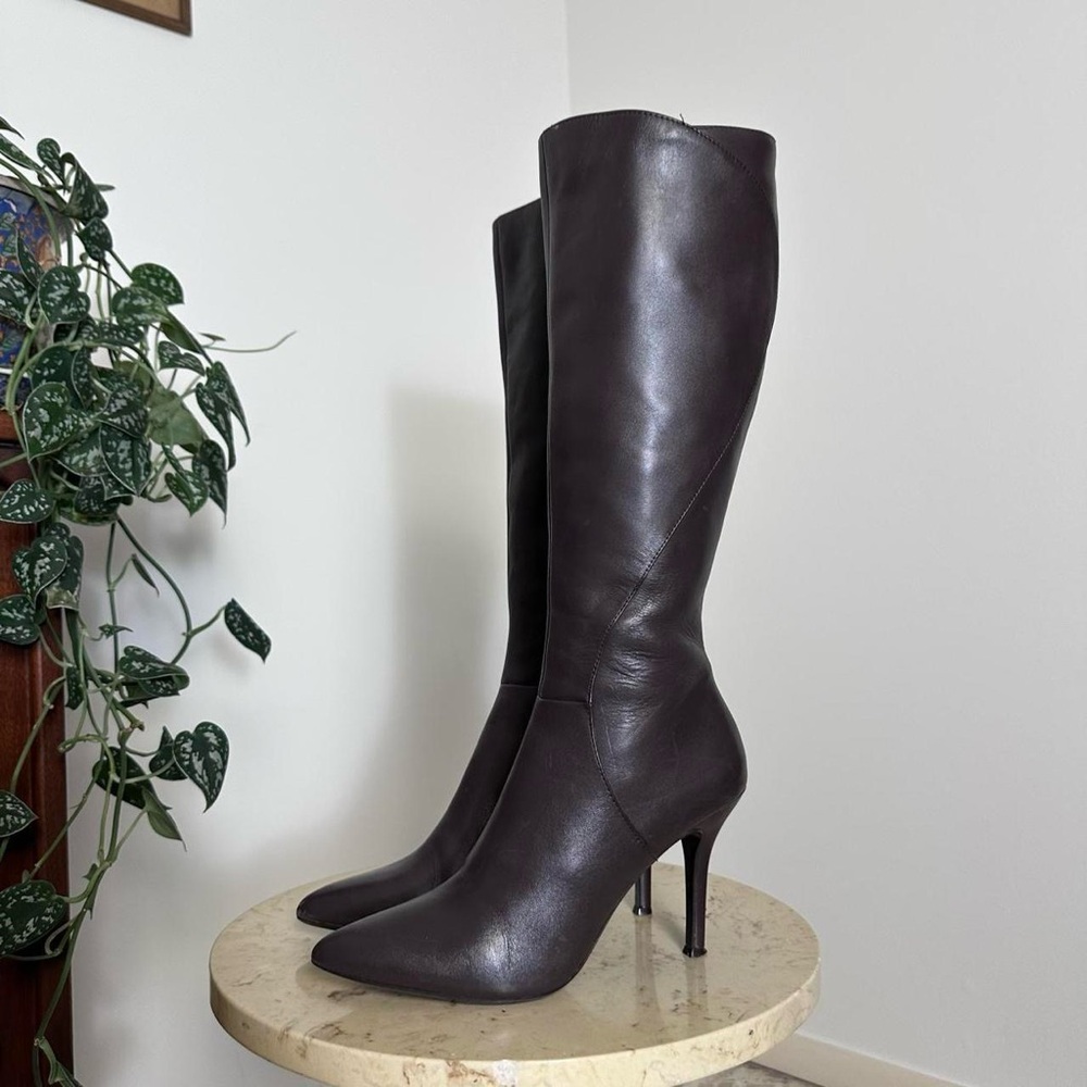 Vintage 90s early 2000s dark brown knee high, high heel genuine leather boots